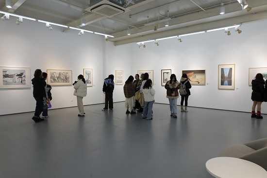 版印·最江南——长三角水印版画交流展在沪揭幕，联动文化艺术新篇章